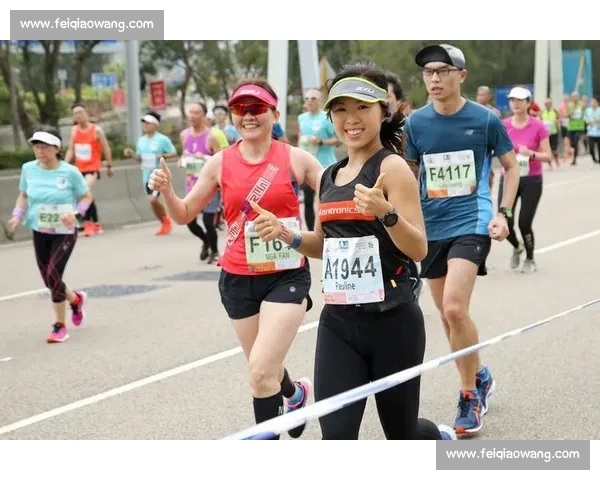 渣打香港国际马拉松精彩赛事全记录与跑者风采盘点